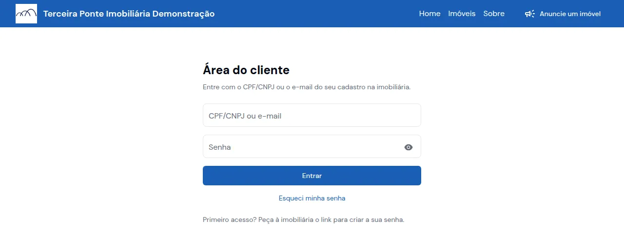 Tela de entrada da área do cliente, com CPF/CNPJ ou e-mail, senha, Entrar e Esqueci minha senha